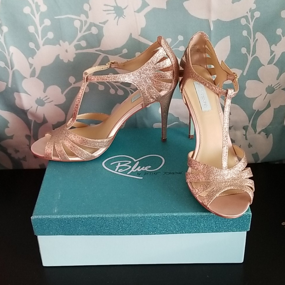 Betsey Johnson Gold Wedding Prom Glitter Heels 11